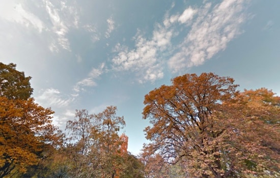 St. Louis Welcomes Autumn Chill as NWS Reports Comfortable 63°F with Partly Cloudy Skies