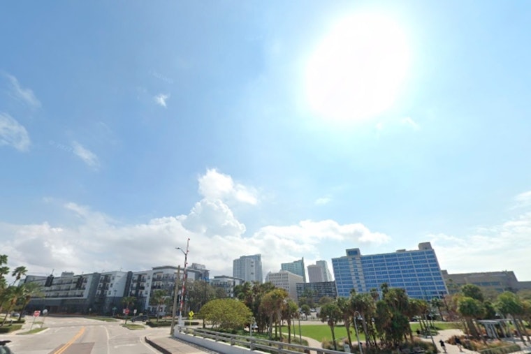 Stable Temperatures with Sunny Skies Ahead for Tampa, Isolated Showers Possible Midweek