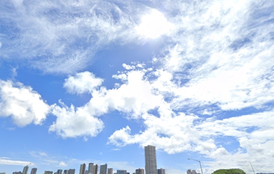 Stable Weather and Moderate Trades Grace Honolulu Skies, Shower Increase Expected by Midweek
