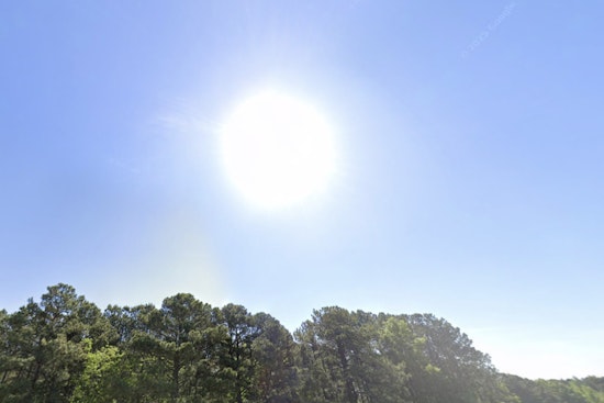 Sunny Weekend Ahead for Raleigh with Possible Showers on Monday, NWS Reports
