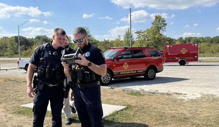 Swift Rescue: Springfield Lake Emergency Averted Through Rapid Police and Fire Department Response