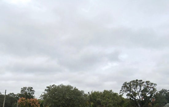 Tampa Braces for Scattered Showers and Warm Sunshine, Afternoon Thunderstorms Likely