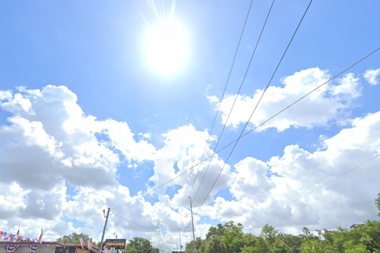 Tampa Braces for Showers and Thunderstorms with High Humidity, Advises National Weather Service