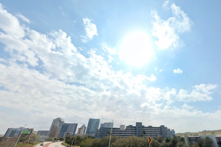 Tampa Forecast Shows Sunny Mornings with Scattered Thunderstorms in the Afternoons Ahead