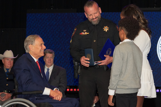 Tarrant County Deputy Tipton Honored with Star of Texas Award for Bravery in Fort Worth Incident