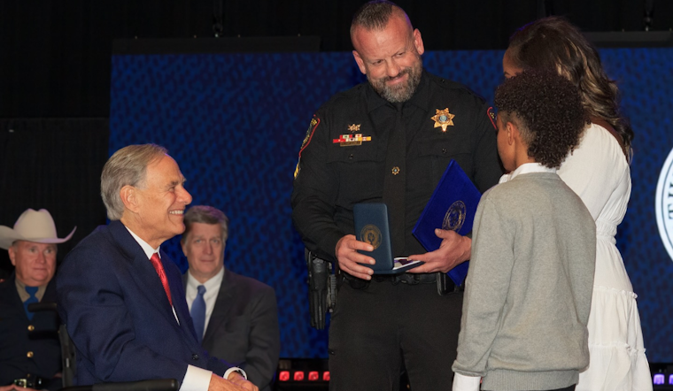 Tarrant County Deputy Tipton Honored with Star of Texas Award for Bravery in Fort Worth Incident