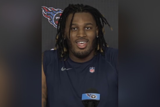 Tennessee Titans' JC Latham Out Against Los Angeles Rams Due to Hip Injury