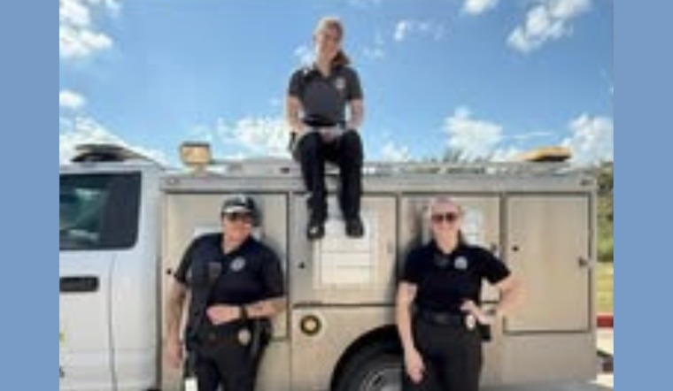 Texas Expands Move Over/Slow Down Law to Include Animal Services Officers for Enhanced Roadside Safety