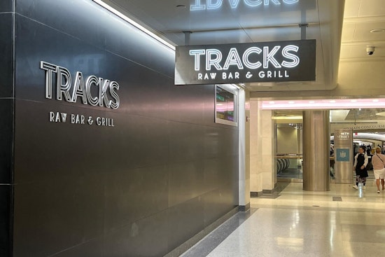 Tracks Raw Bar & Grill Debuts at Grand Central Madison, Signaling New Era for Commuter Dining