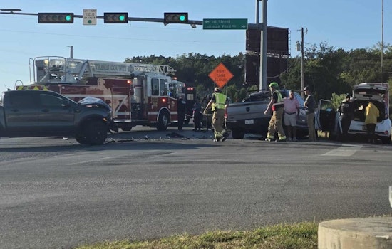 Travis County ESD No. 1 Responds to 4-Vehicle Crash in Lago Vista, Six Treated On-Site