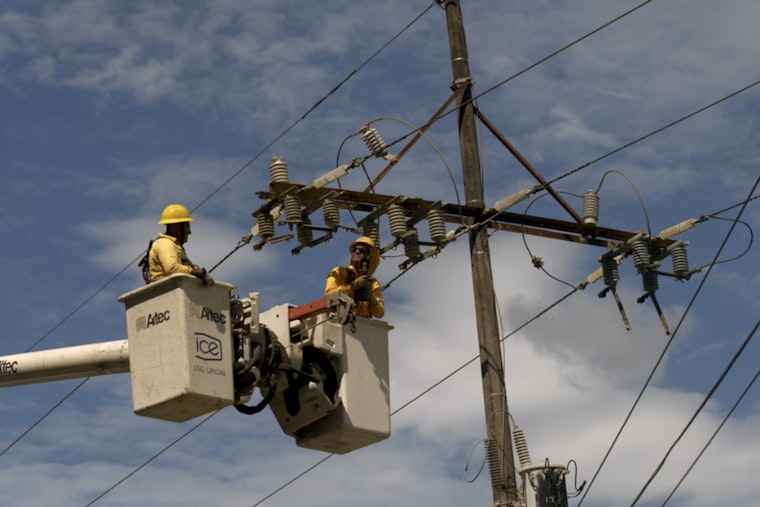 Unexpected Power Outage Plunges 6,500 Entergy Customers in West Bank into Darkness