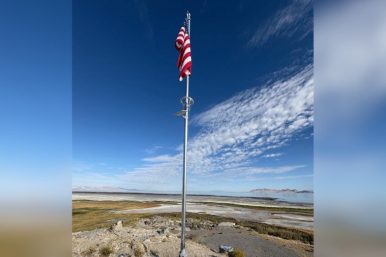 Unpermitted Flagpole at Utah's Historic Black Rock Sparks Controversy and Legal Debate