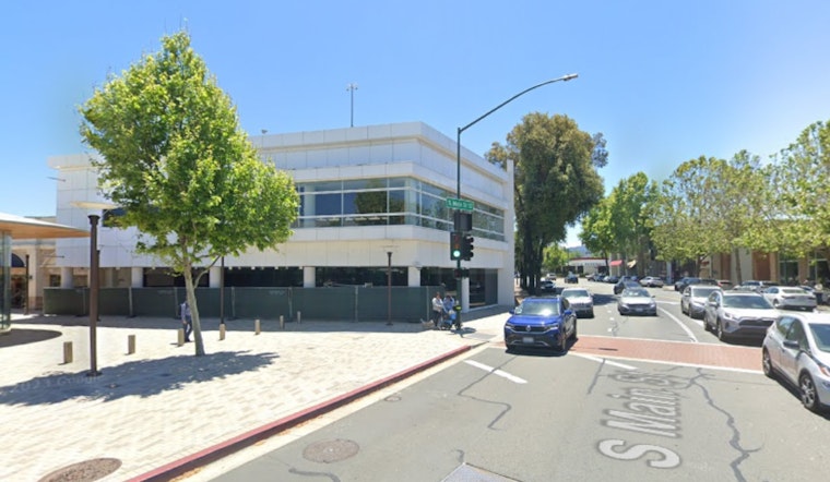 Upscale Bowling Venue Pinstripes Shuts Doors in Walnut Creek Amidst Company Bankruptcy