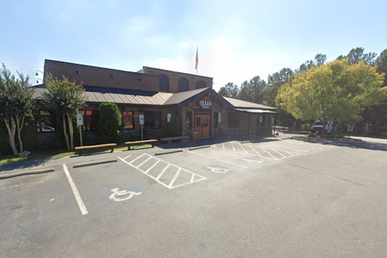 Wake Forest Police Officers to Serve at Texas Roadhouse for Special Olympics Fundraiser