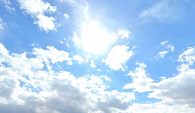 Warm and Sunny Conditions in Jacksonville, FL Give Way to Potential Weekend Showers