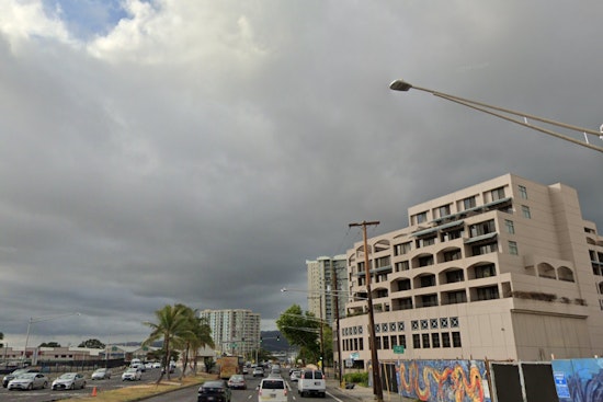 Warm, Muggy Weather and Increased Showers Expected in Honolulu as Hurricane Kiko Approaches