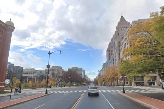 Washington D.C. Welcomes Fall Weather, Gradual Drop in Temperatures and Chances of Showers in the Forecast