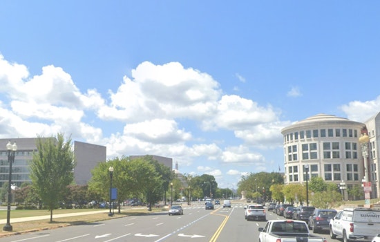 Washington D.C. Basks in Sunny 82° Today, Weekend Showers and Thunderstorms on the Horizon