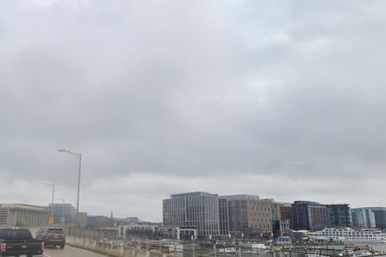 Washington D.C. Welcomes Warm Temperatures, Chance of Showers Increases Midweek