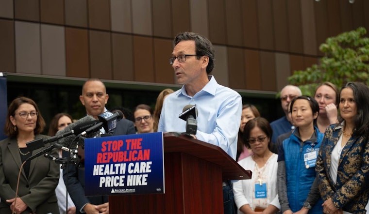 Washington Governor Calls for Action to Avert Health Care Affordability Crisis as Tax Credits Near Expiration