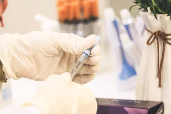 West Coast Governors Forge Alliance for Non-Politicized Vaccine Guidance Amid CDC Controversy