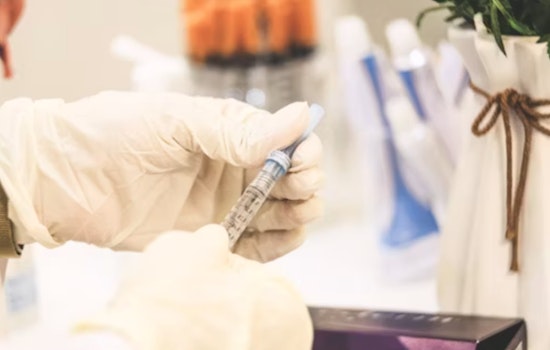 West Coast Governors Forge Alliance for Non-Politicized Vaccine Guidance Amid CDC Controversy