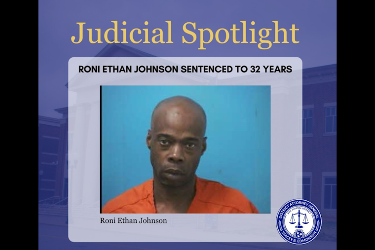 Williamson County Man Sentenced to 32 Years Without Parole for 2023 Stabbing of Wife and Friend