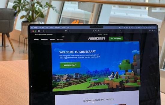 81-Year-Old Valley Grandma's Minecraft Channel Goes Viral, Raising Funds for Grandson's Cancer Recovery