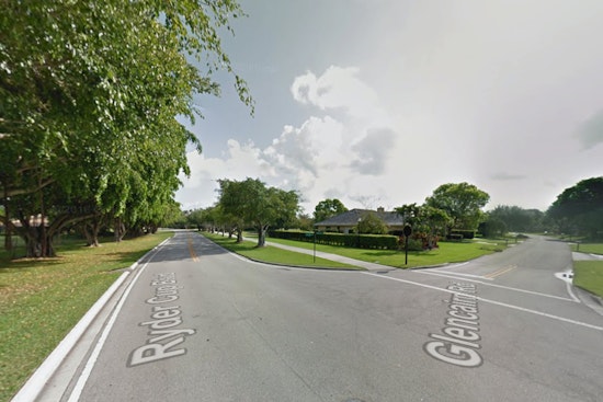 81-Year-Old Woman Dies After Being Struck by Garbage Truck in Palm Beach Gardens