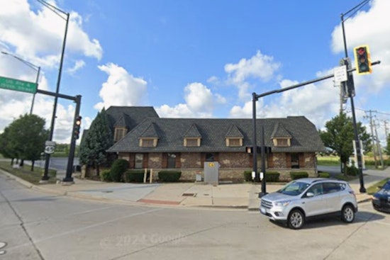 Amazon Mega Store Could Take Over Former Petey’s II Corner In Orland Park