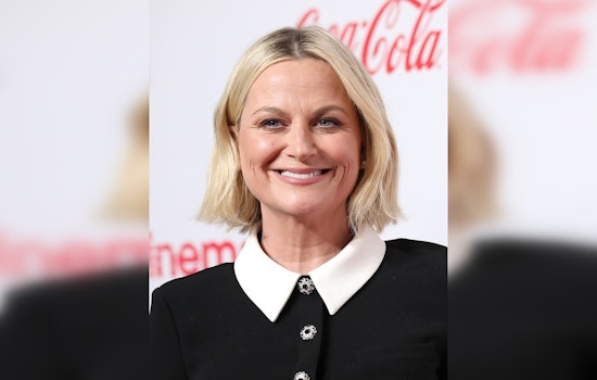 Amy Poehler Wins Inaugural Best Podcast Award at the 83rd Golden Globes for "Good Hang"