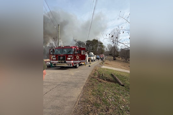 Anderson County Residents Cautioned to Avoid Blacksferry Road Amid Active Structure Fire