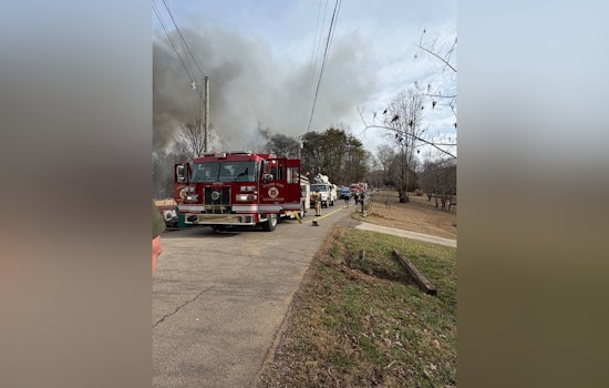 Anderson County Residents Cautioned to Avoid Blacksferry Road Amid Active Structure Fire