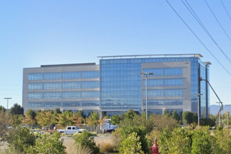 Apple Sneaks Hundreds of Workers Into North San Jose Office Park