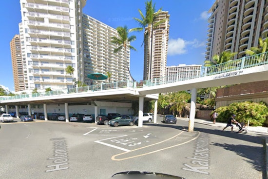 Armed Robbery at Waikīkī Food Stand, Honolulu Police Seek Information on Masked Suspect