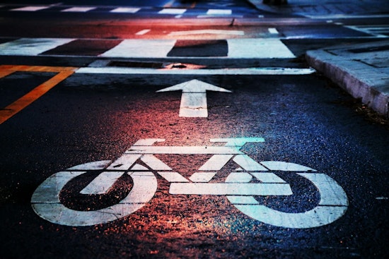 Astoria's 31st Street Bike Lane Redesign Under Review, Greenpoint's McGuinness Blvd Plans Resurrected by Mayor Mamdani