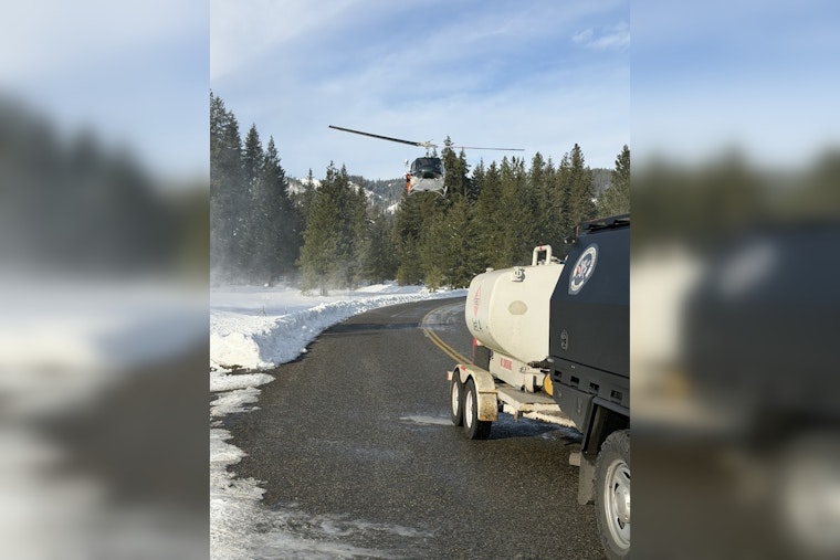 Avalanche in Central Washington's Backcountry Claims Two Skiers, Rescue Efforts Mobilize Near Longs Pass