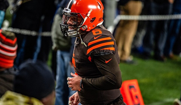 Baker Mayfield Stirs NFL Rivalry with Pointed Criticism Towards Former Coach Stefanski Ahead of NFC South Showdowns