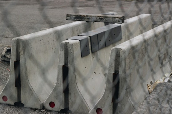 Barricade Standoff Shuts Down Quiet Corner Near Henderson’s M Resort