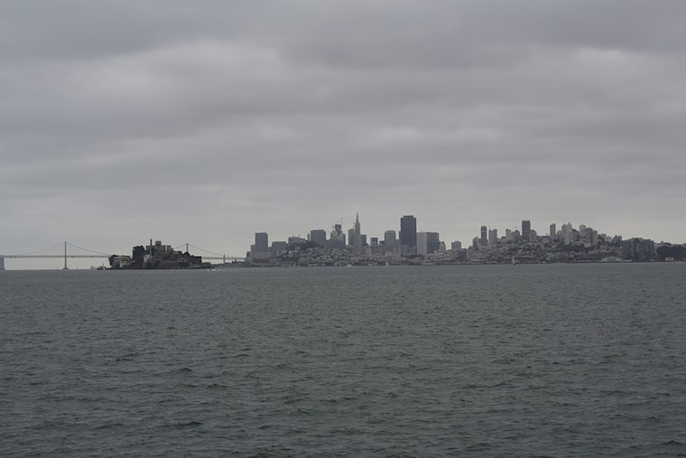Bay Area Alert: High Surf Advisory Issued in San Francisco with Waves up to 22 Feet Expected