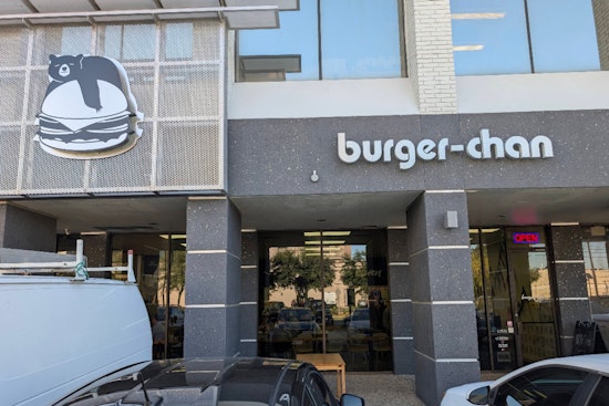 Beloved Houston Burger-Chan Duo Plots Three-Year Taipei Escape After Cancer Battle