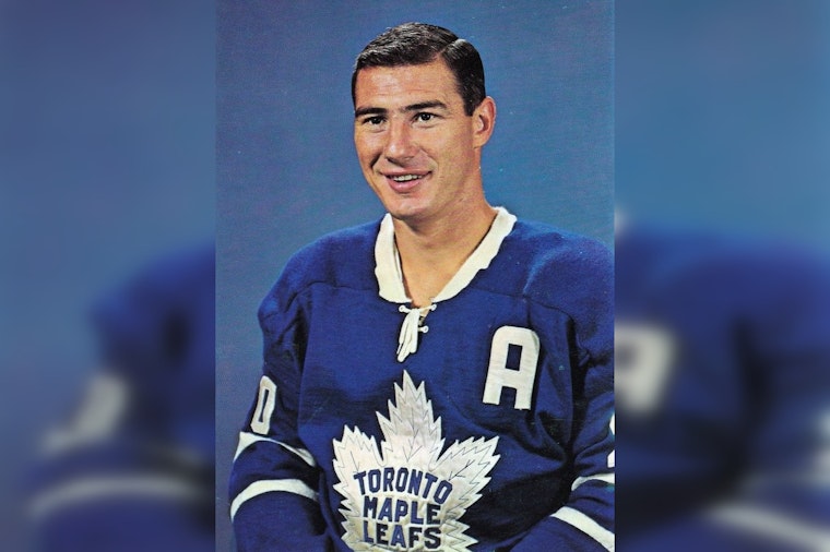 Blackhawks Legend Bob Pulford Dies at 89, Chicago Hockey World Reels
