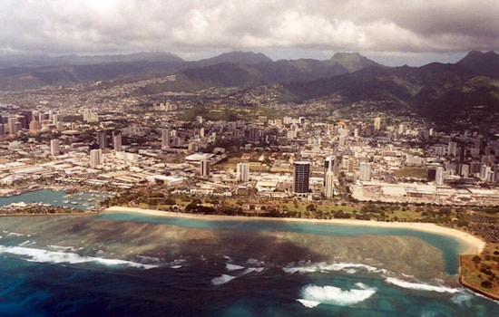 Bogus ICE Flyers Rattle Makiki, Demand ‘Proof Of Citizenship’