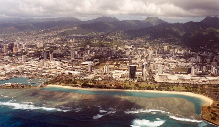 Bogus ICE Flyers Rattle Makiki, Demand ‘Proof Of Citizenship’