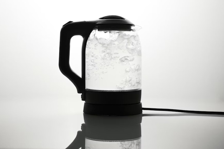 Boil Water Notice for 24,000 El Paso Residents after 50-Year-Old Main Break, Repairs Underway