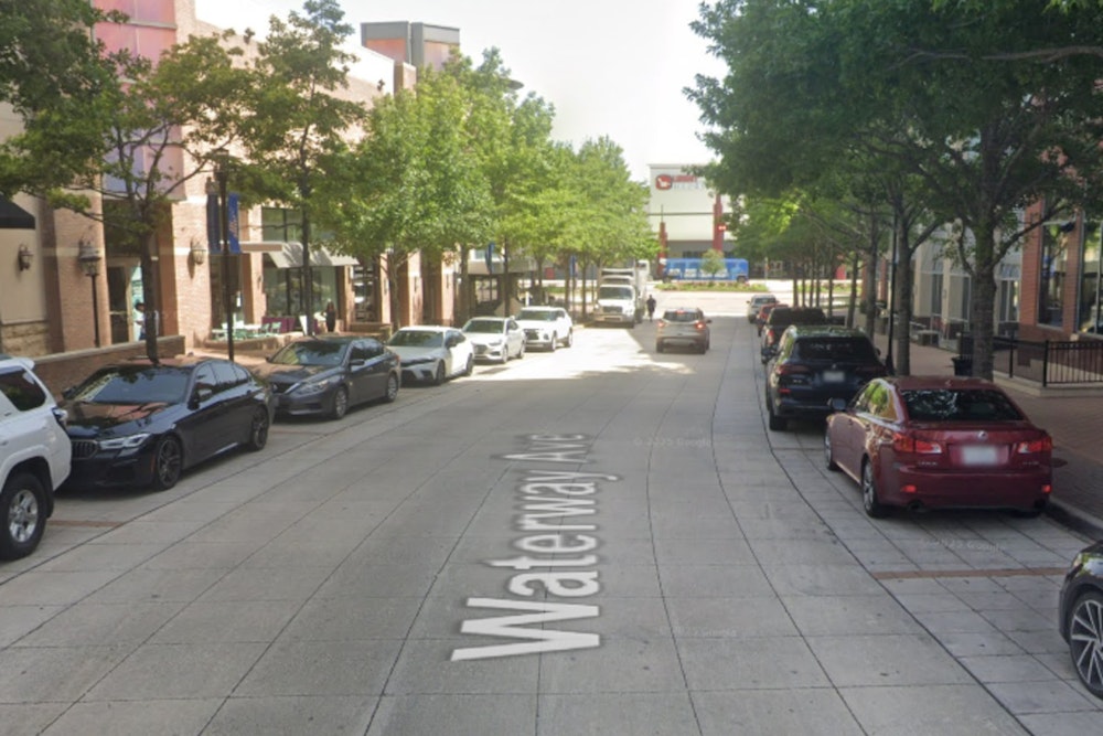 Burger Legend Lankford’s Invades The Woodlands Waterway This Weekend