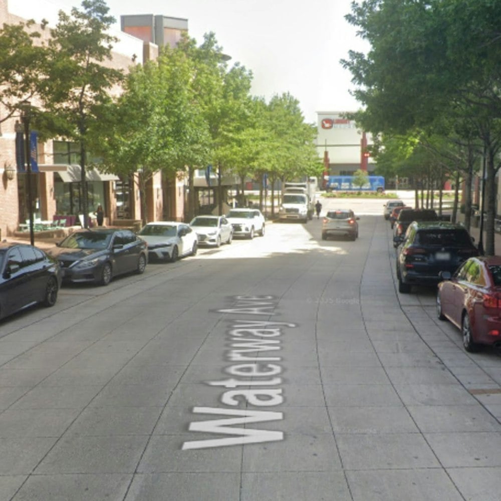 Burger Legend Lankford’s Invades The Woodlands Waterway This Weekend