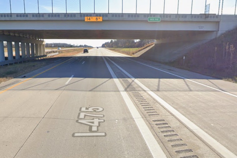 Burton Man, 34, Dies in Rollover Crash on I-475 Near Grand Blanc Township
