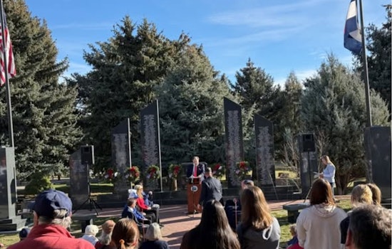 Castle Rock Deputy Joins Community in Honoring Fallen Heroes on Wreaths Across America Day