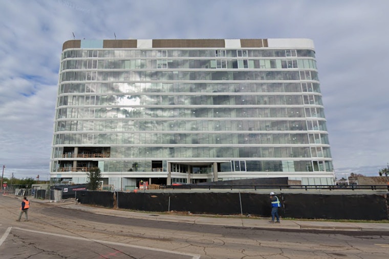 Central & Camelback 'Ghost Tower' Finally Roars Back To Life